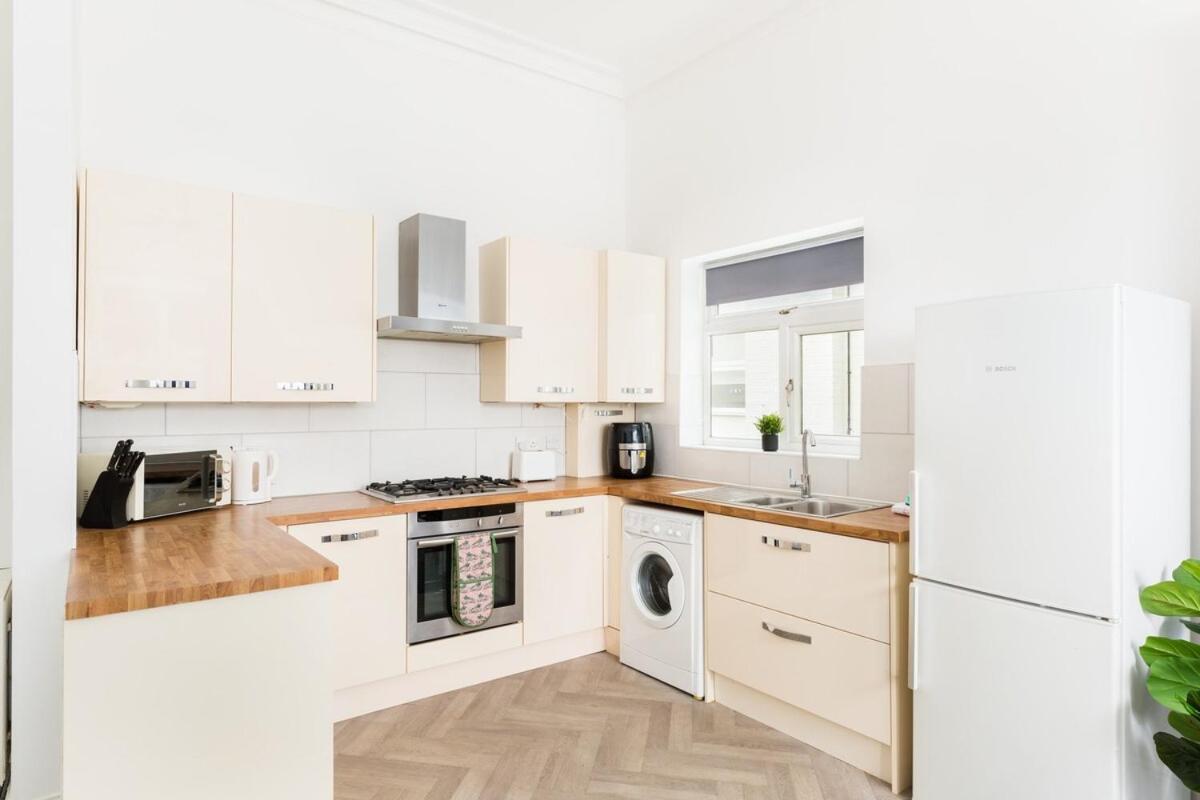 1-Bedroom Apartment In Leamington Spa With Free Parking Dış mekan fotoğraf